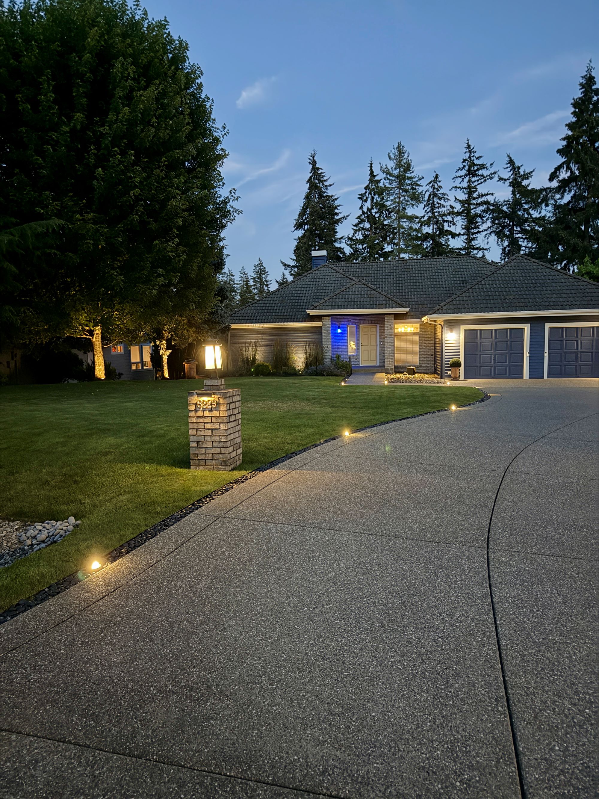Low Voltage Driveway Lighting